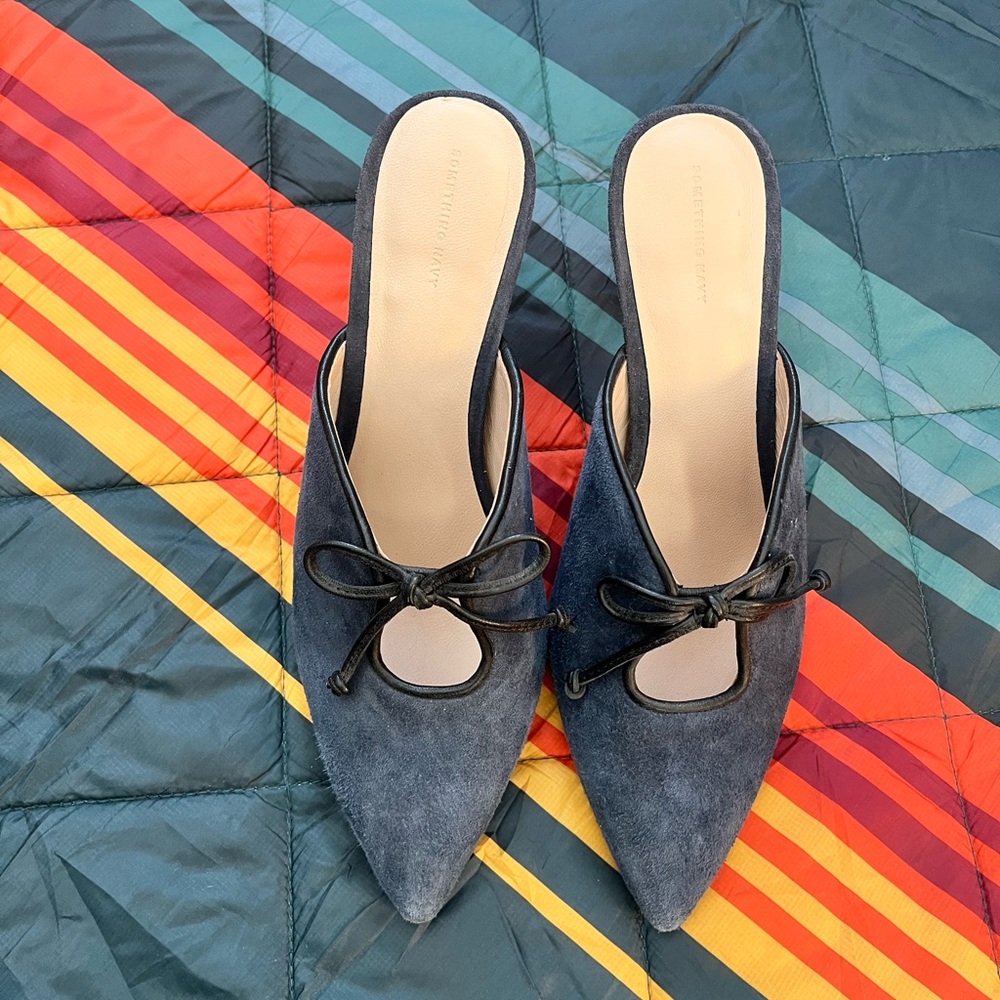 Something navy suede high heels